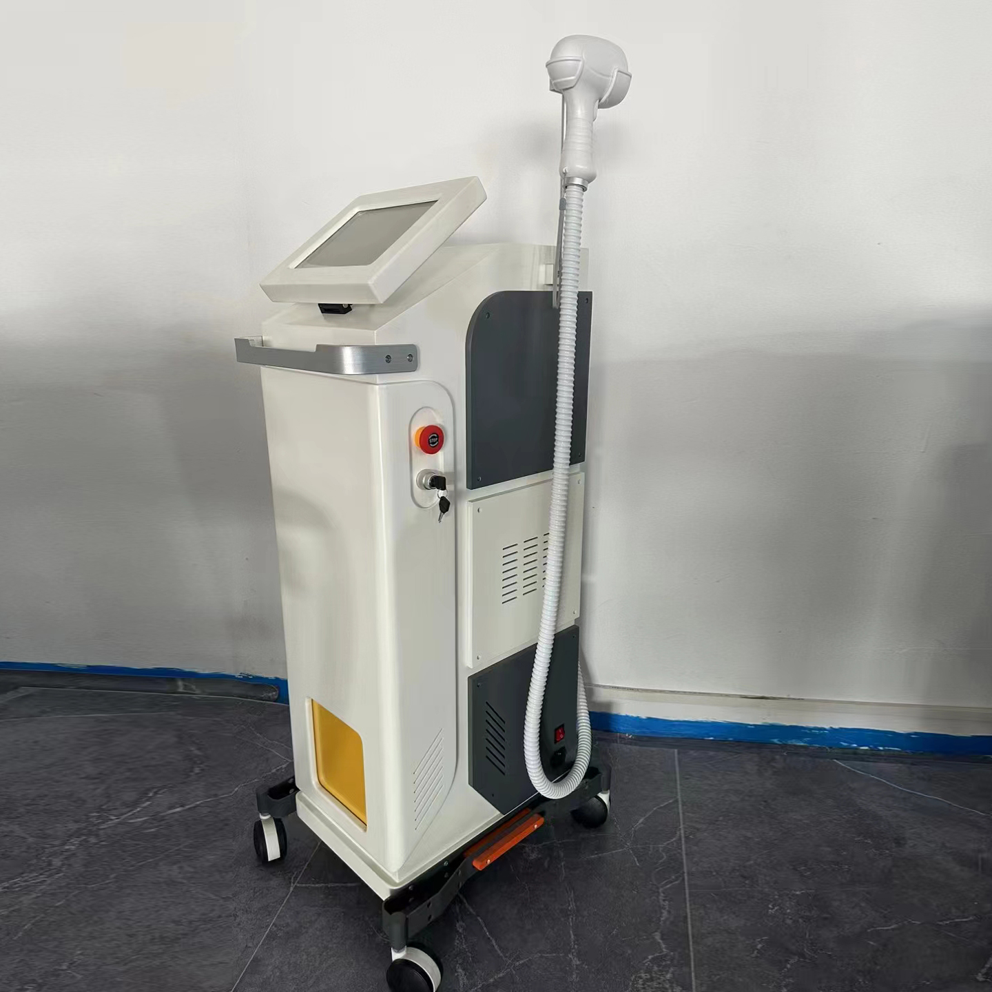 新款808 - SMIO #319 - Professional 808nm Diode Laser equipment by SMIO
