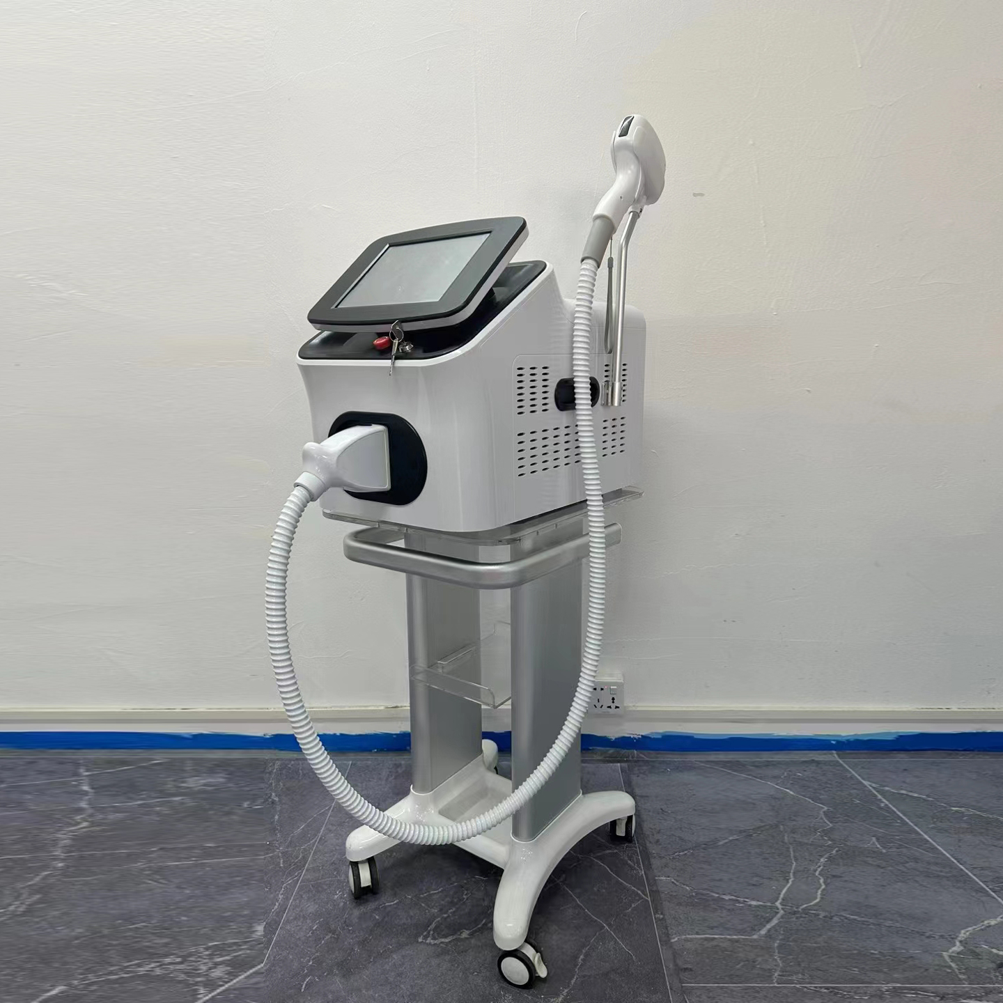台式激光+810 - SMIO #348 - Professional Picosecond / CO2 / Nd:YAG Laser equipment by SMIO