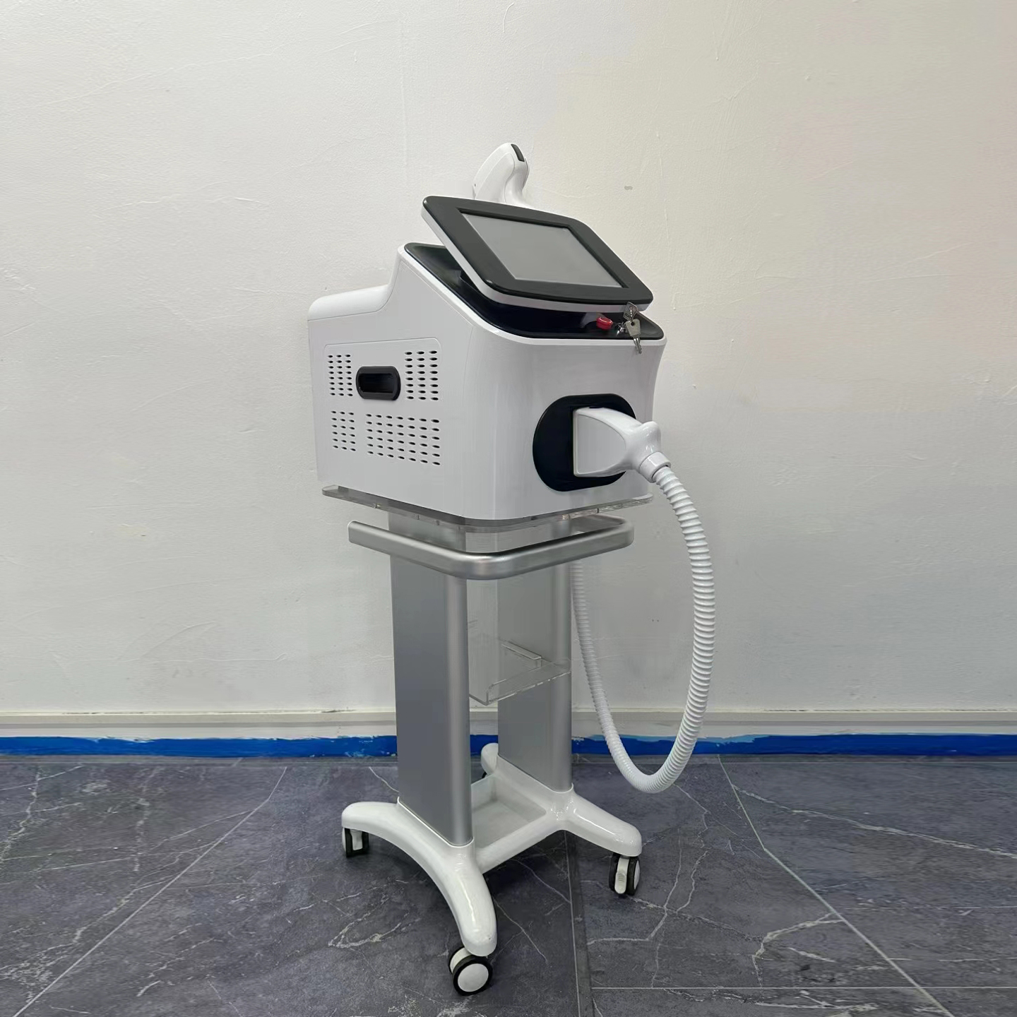台式激光+810 - SMIO #348 - Professional Picosecond / CO2 / Nd:YAG Laser equipment by SMIO