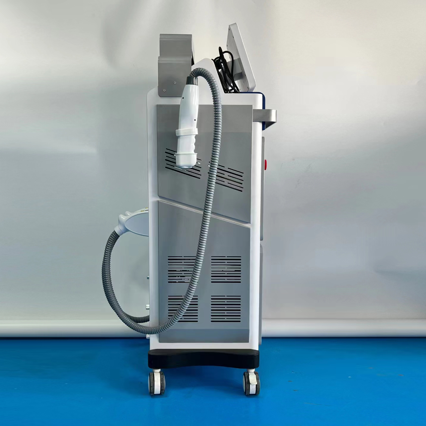 808+laser - SMIO #354 - Professional Picosecond / CO2 / Nd:YAG Laser equipment by SMIO