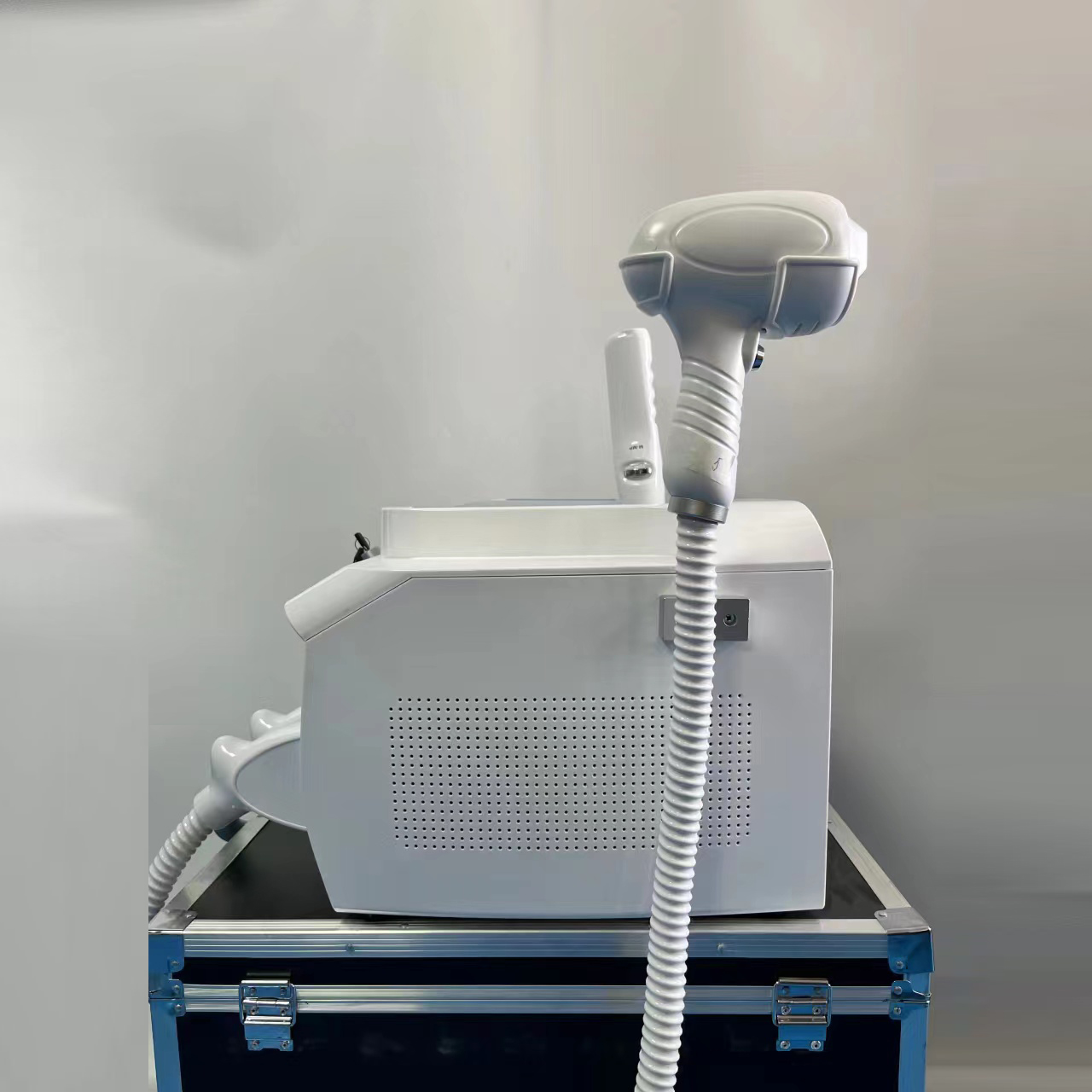 台式808+laser - SMIO #365 - Professional Picosecond / CO2 / Nd:YAG Laser equipment by SMIO