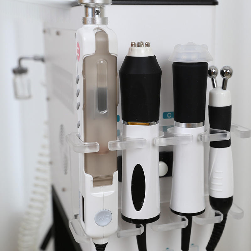 Hydrafacial / hydrodermabrasion machine