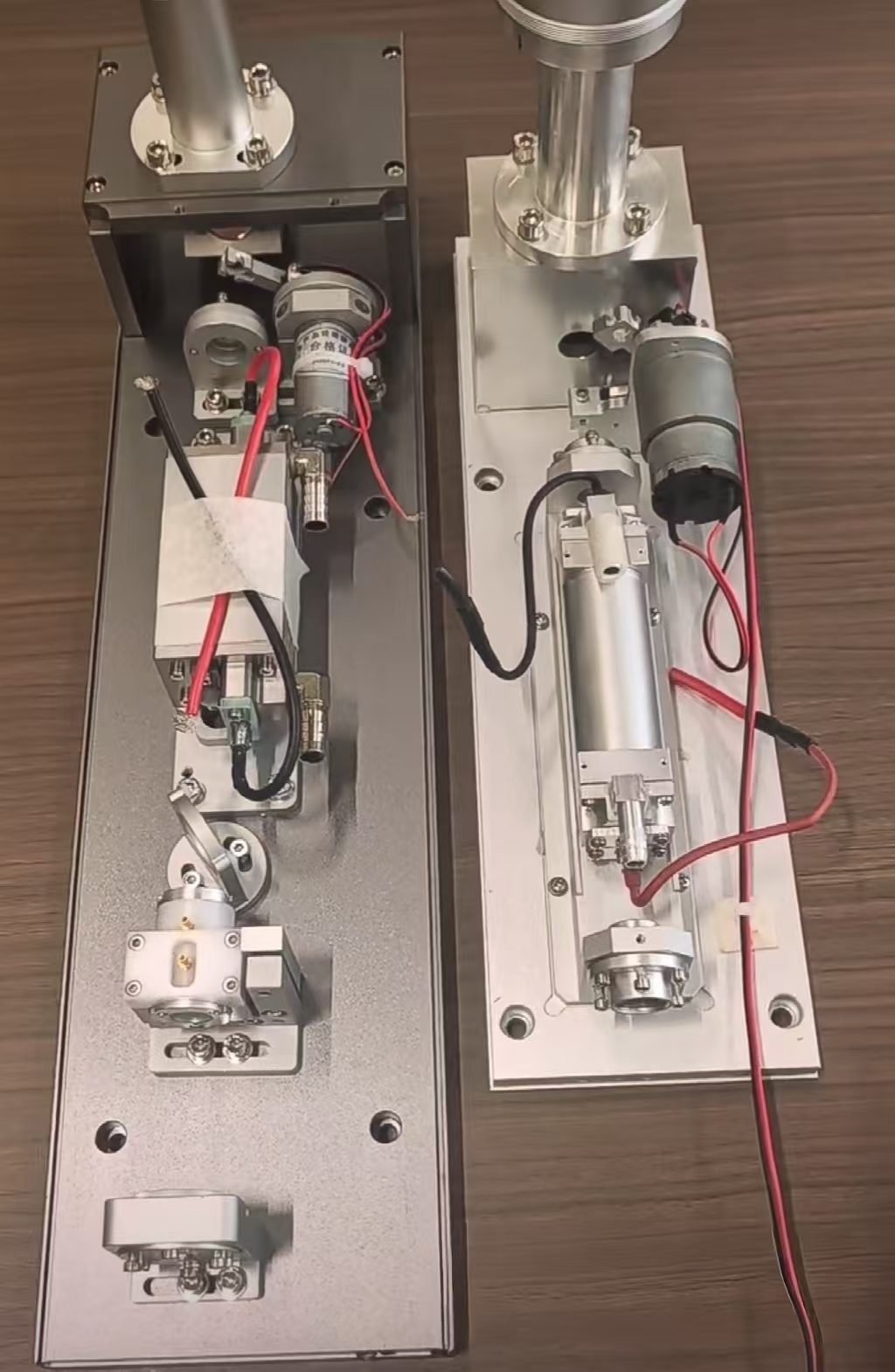 Side-by-side comparison of internal pump and motor assemblies in aesthetic machines.